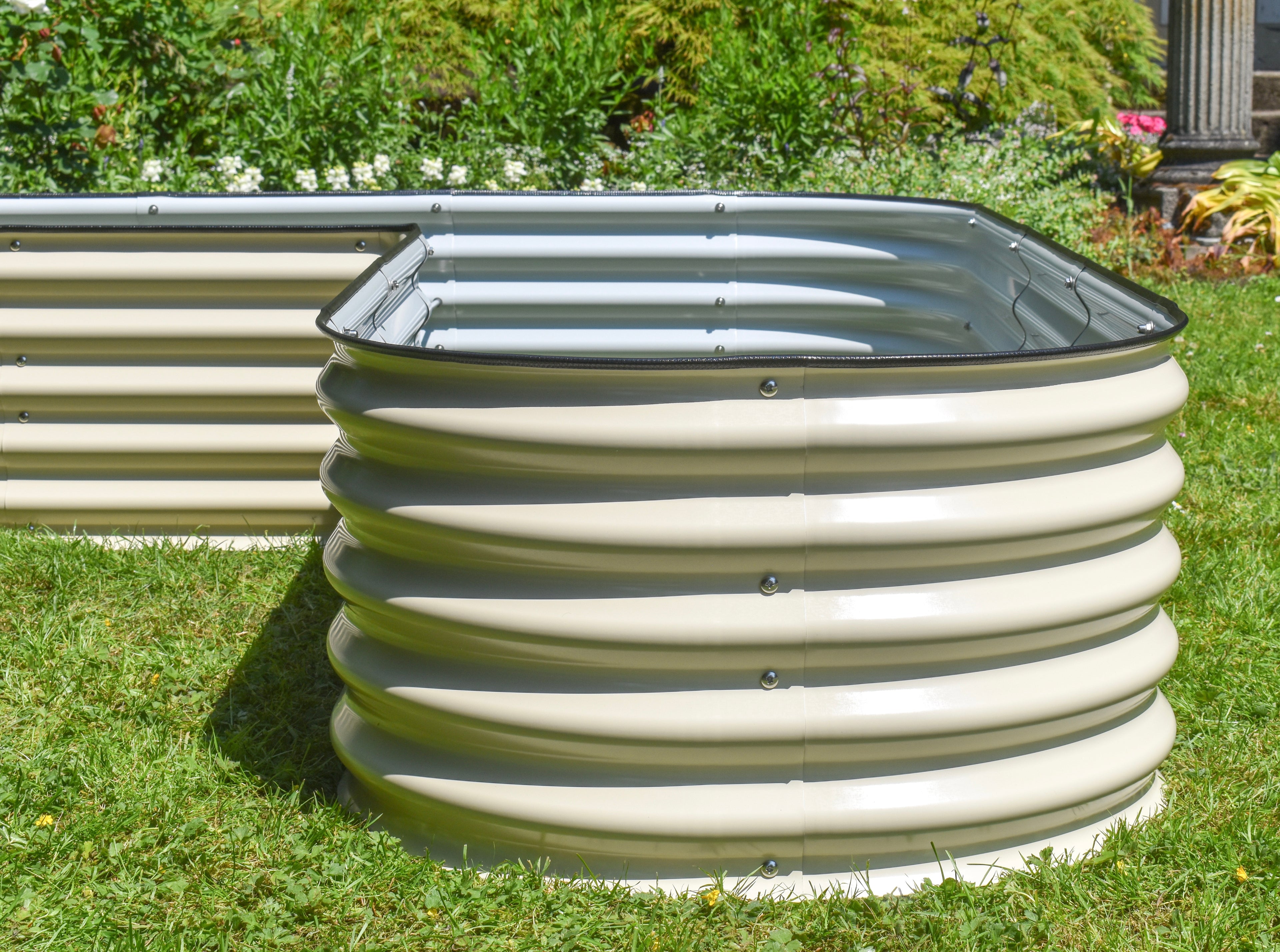 17" Tall L-Shape Garden Bed Kit