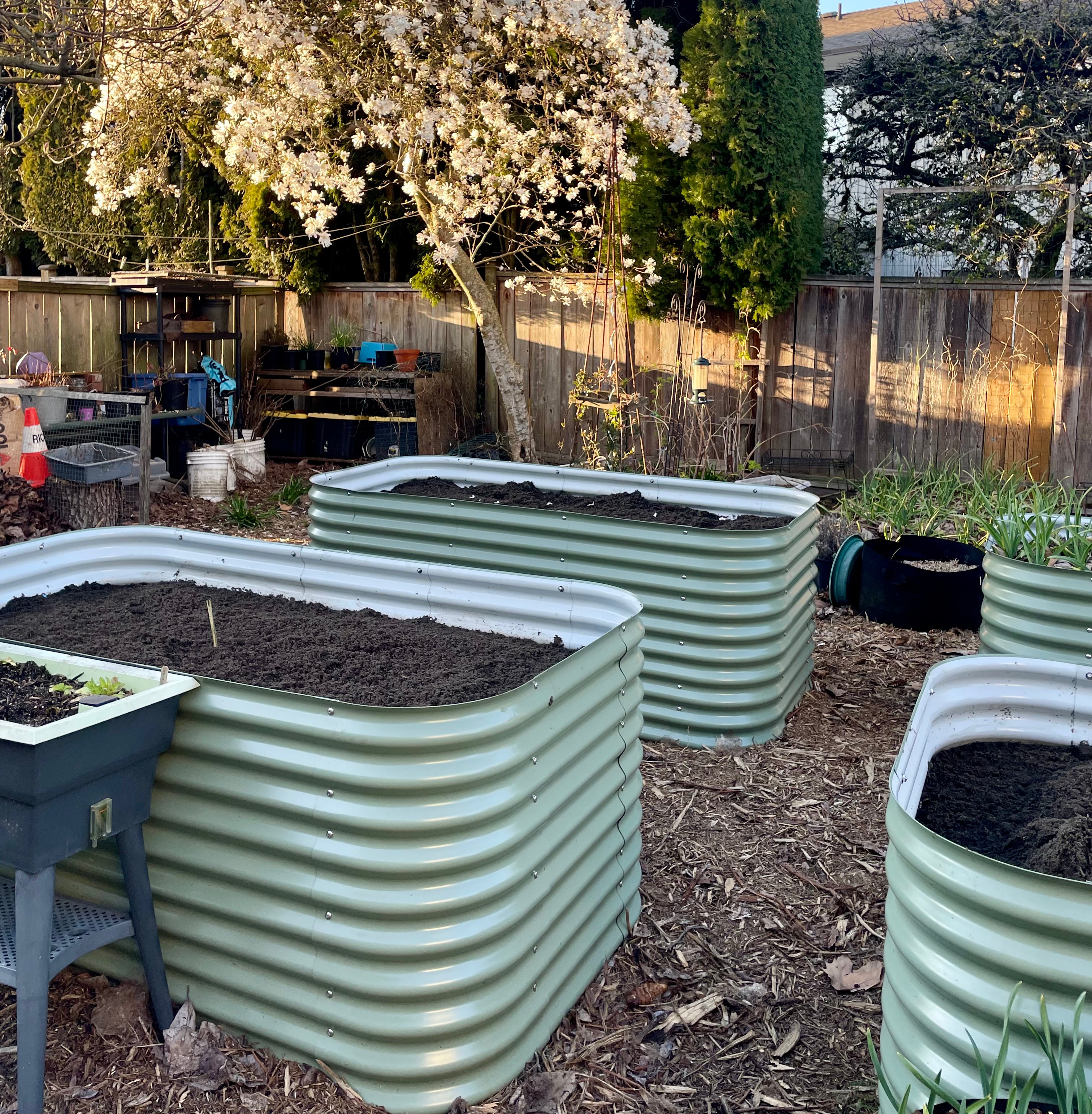 32" Tall Garden Bed Kit 9 in 1