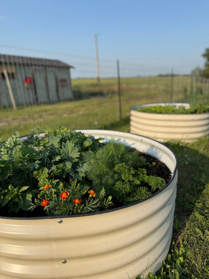 17&quot; Tall Round Garden Bed Kit