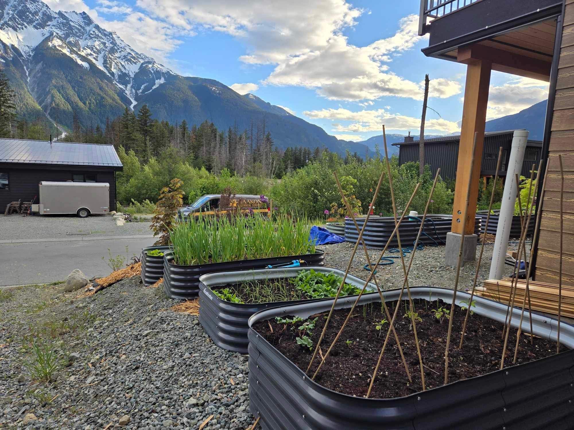 Winter-proof garden beds